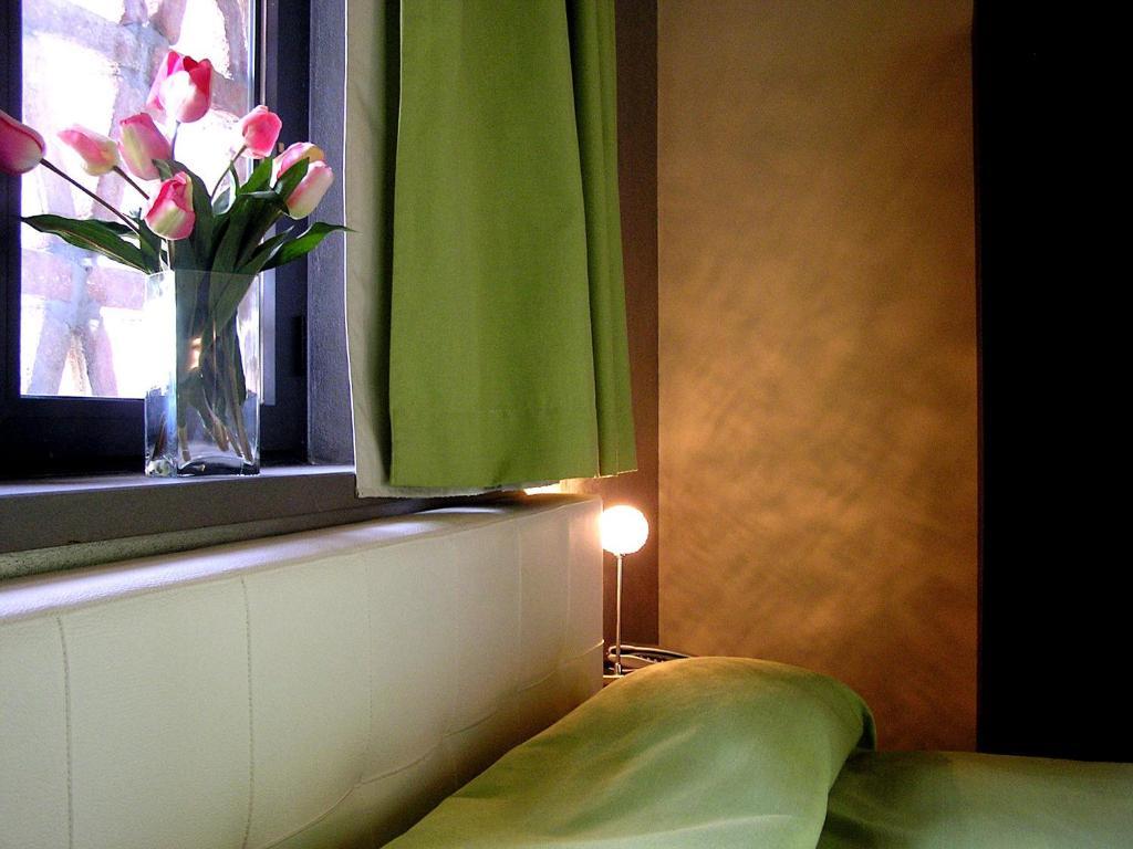 Il Poggiolo Delle Rose Bed&Breakfast タヴァルヌッツェ エクステリア 写真